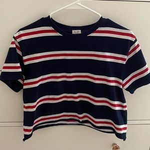 BRANDY MELVILLE CROPPED TEE